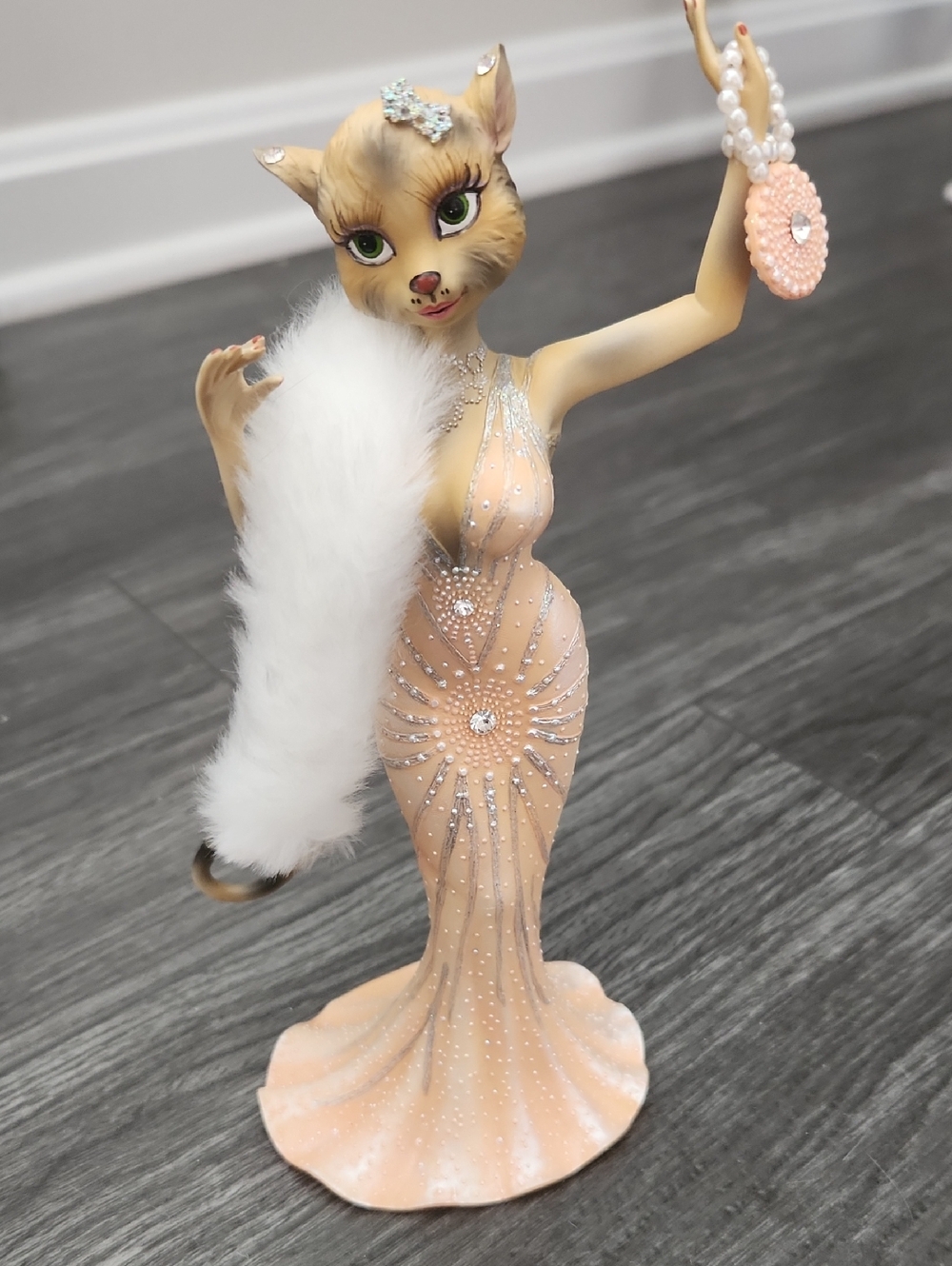 Margaret Le Van Alley Cats Katy Katty Diva